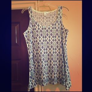 Motherhood Maternity Aztec Maternity Top-size XL