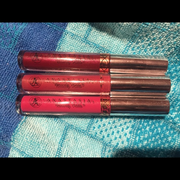 SOLD ON MERC - Picture 1 of 2