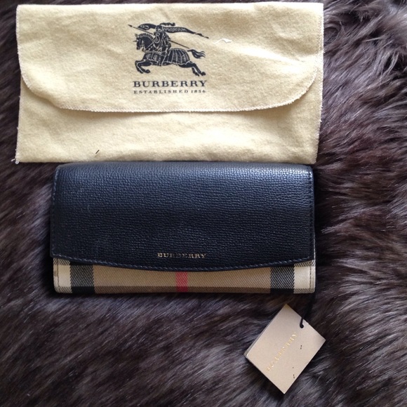 Burberry wallet