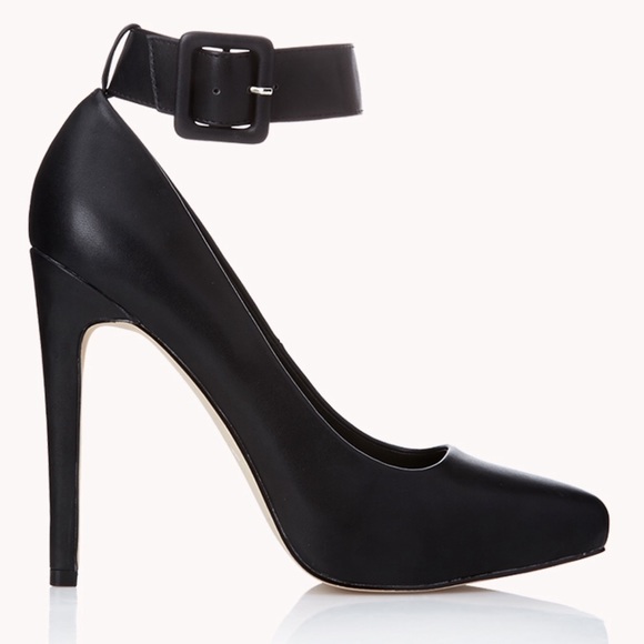 Awesome black heels