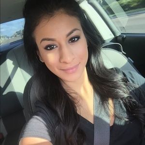 Meet your Posher, Cristina