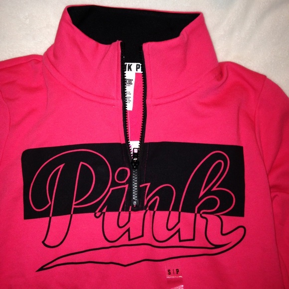 NWT VS PINK QUARTER ZIP