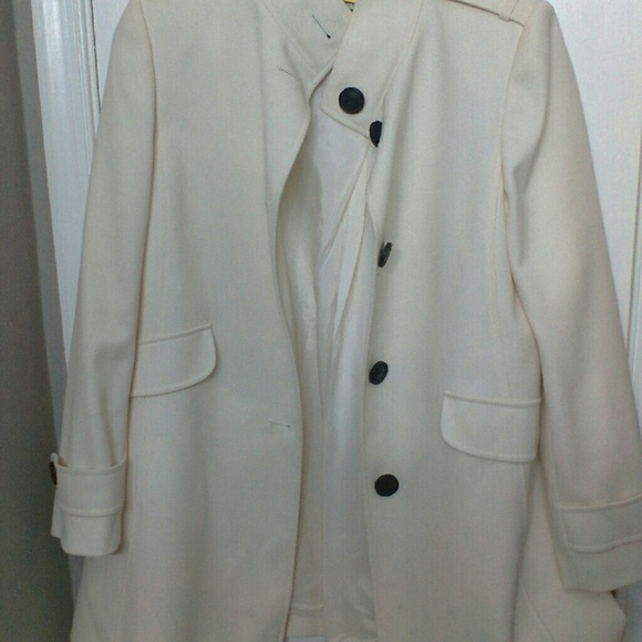 Tahari cream double breasted jacket