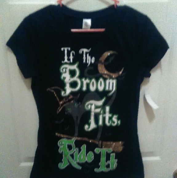 Black t-shirt
