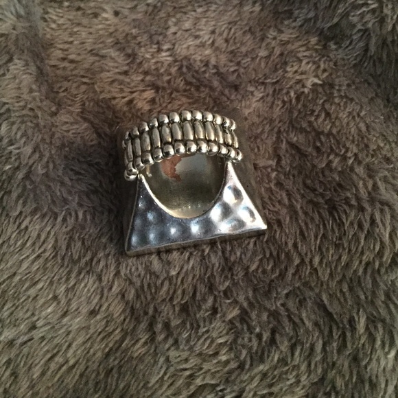 Cross ring - Picture 2 of 2