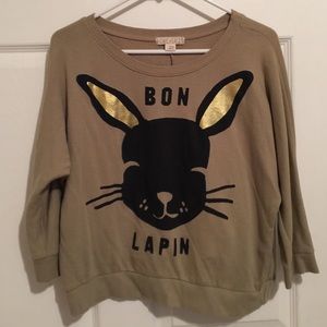 3/4 boxy sweater and long exclamation sweater