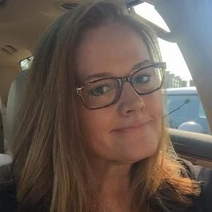 Meet your Posher, Angie