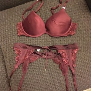 Victoria's Secret Garter Set