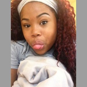 Meet your Posher, Makenzie