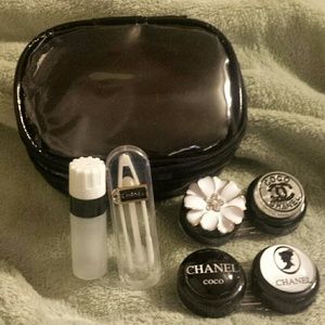 Super cute contact storage cases!