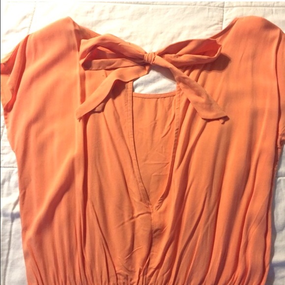 Staring At Stars Peach Romper NWOT - Picture 3 of 4