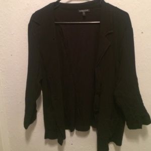 Plus size blazer. 3-4 sleeve. Black.