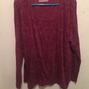 Plus size top. Maurices.