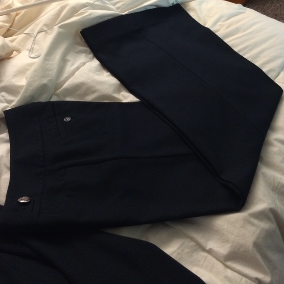 Navy blue wide legged suit - Picture 2 of 4