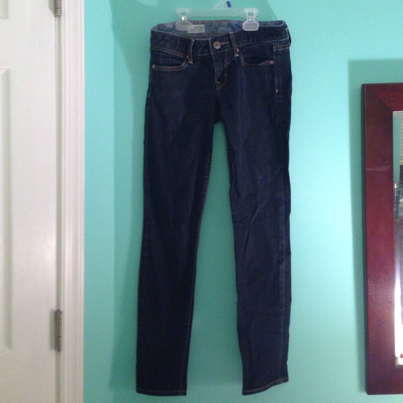 Dark wash Gap 1969 skinny jeans