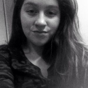 Meet your Posher, Daniela