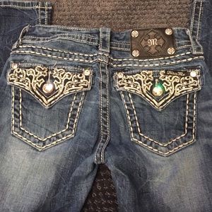 Miss Me Straight Leg Jean. Size 25.