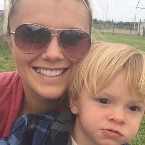 Meet your Posher, Shana