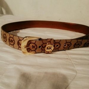 ⚡FINAL PRICE⚡Authentic Michael Kors Belt