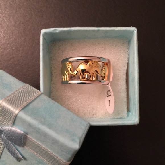 SOLD... NWT 10K White/Gold filled Elephant Ring