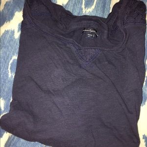navy blue american eagle tee shirt