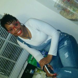 Meet your Posher, Arzella