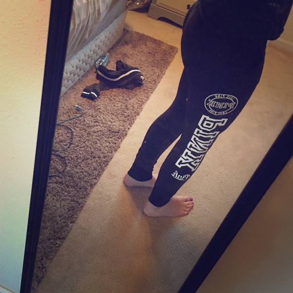 Nwot PINK skinny collegiate pant