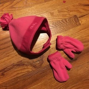 Pink girls hat and mittens set