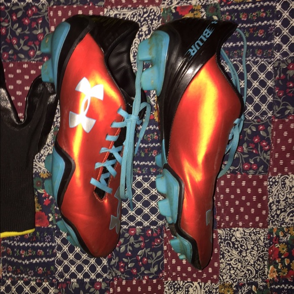 Under Armour soccer cleat bundle