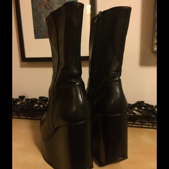 Surface to air blast boots sold out everywhere - Picture 4 of 4