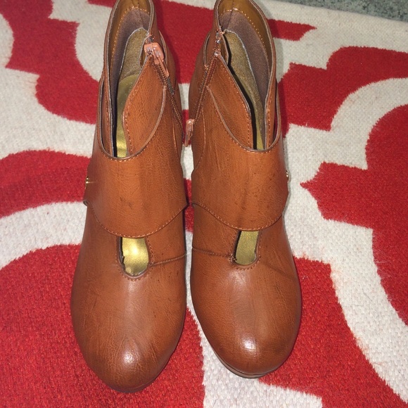 Unlisted Platform Booties - Picture 3 of 4