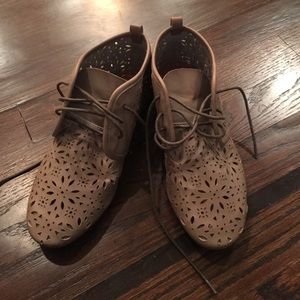 Lace Oxford shoes