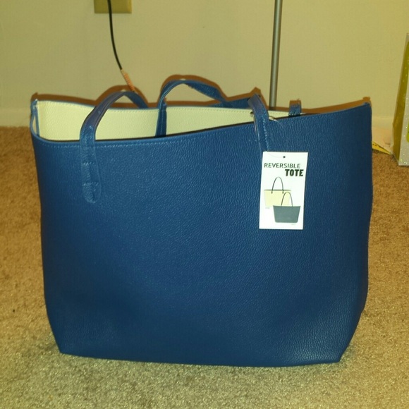 Reversible Large Tote - Picture 3 of 4