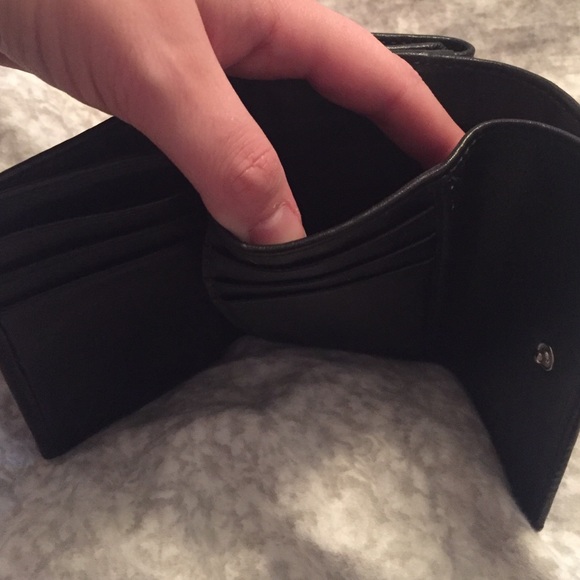 coach wallet - Picture 4 of 4