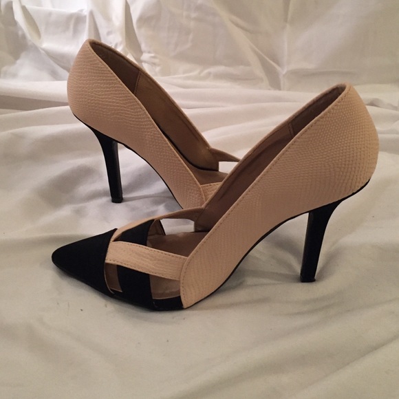 Qupid Pumps - Picture 3 of 4