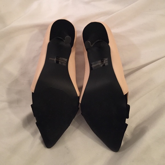 Qupid Pumps - Picture 4 of 4