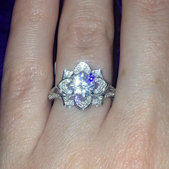 🎉SALE! The 2 Row Lotus Ring - Picture 4 of 6