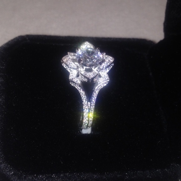 🎉SALE! The 2 Row Lotus Ring - Picture 2 of 6