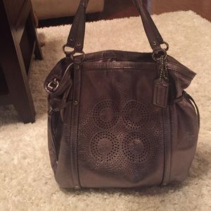 Coach tote. Authentic.
