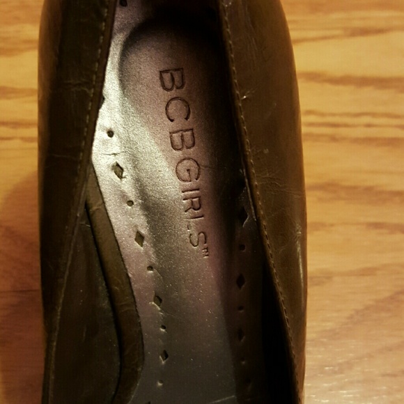 BCBG shoes - Picture 3 of 3