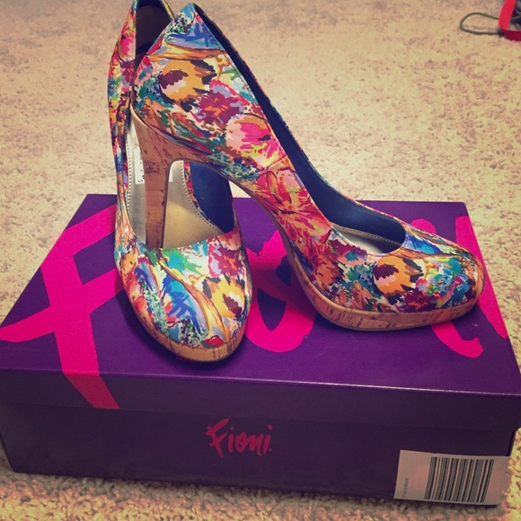 FIONI Clothing Shoes - Floral beauties
