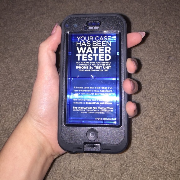 iPhone 5c life proof case