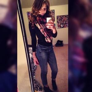 Meet your Posher, Kayla