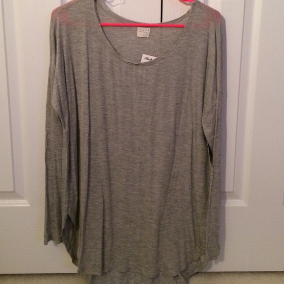TREAICS LONG SLEEVE FLOWY SHIRT