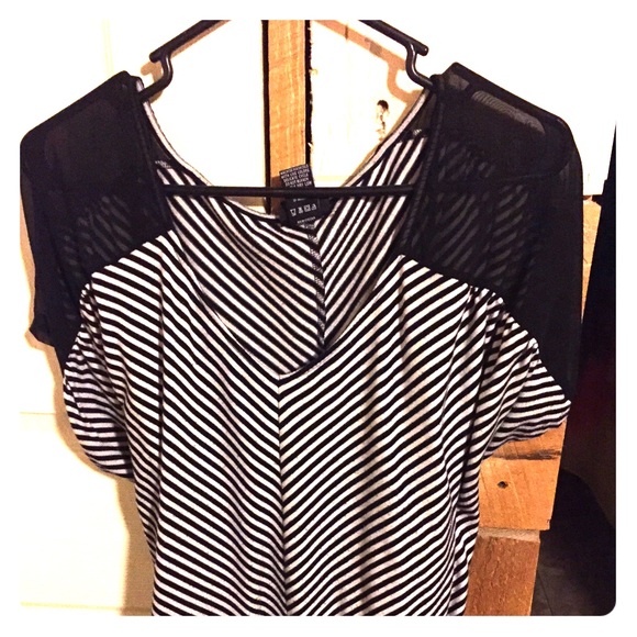 Sheer sleeved cotton top from Torrid