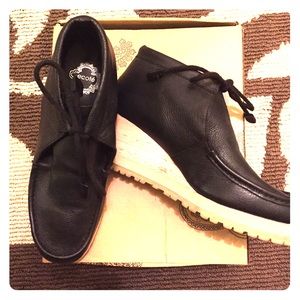 **Sold in a bundle** ecote meeko wedge bootie