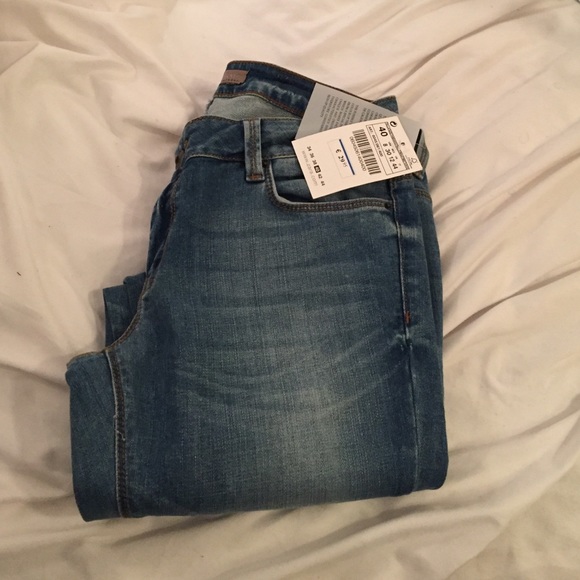 Zara Basic Jeanwear - Picture 4 of 4