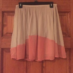 Tan & coral pleated skirt