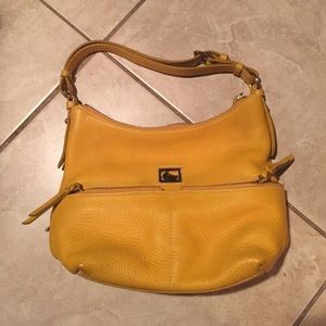 Dooney & bourke purse