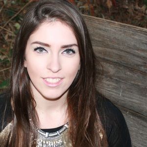 Meet your Posher, Adrianna